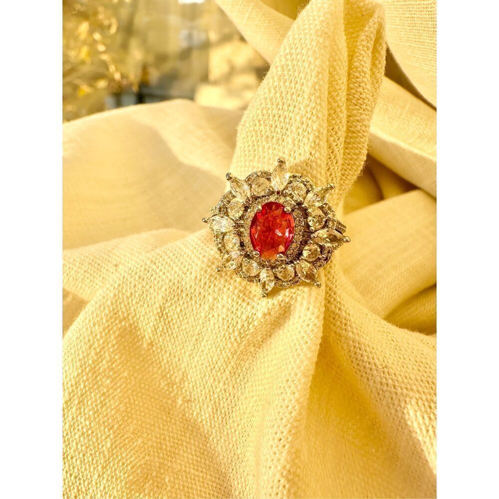 Bright red princess Cubic zirconia starburst ring  ￼